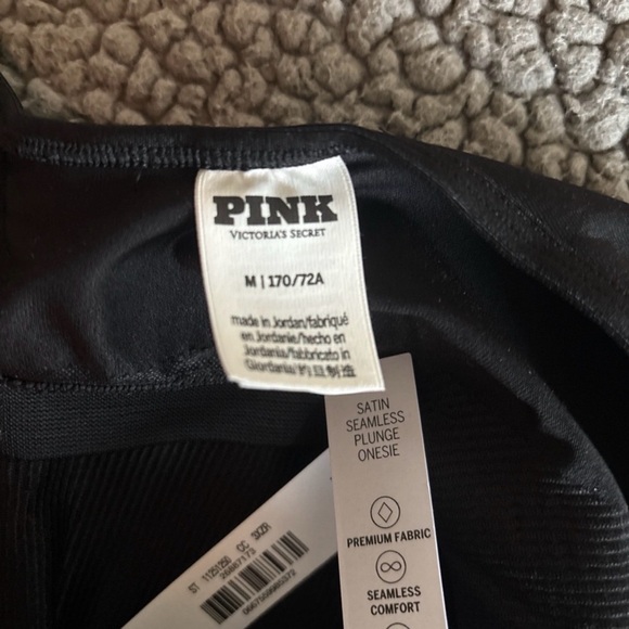 PINK Victoria's Secret Sleek Black Joggers - Picture 7 of 8